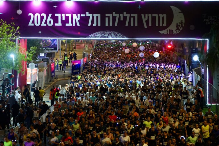 זמנו מוצה וכרואן חלבי ניצחו במקצה המרכזי ל-10 ק"מ במרוץ הלילה תל אביב