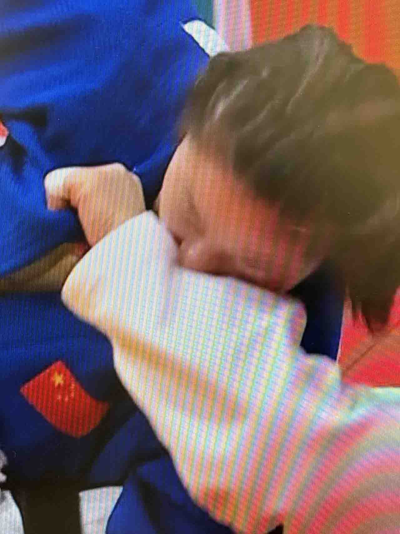 אירוע ביזארי בג'ודו: הסינית נשכה את יריבתה והורחקה מהקרב